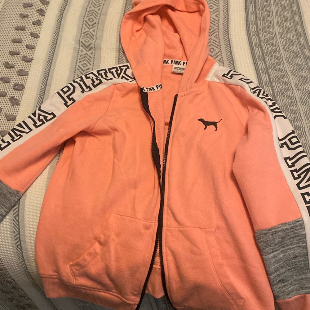 peach/orange PINK sweater